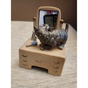 Vintage 1982 Mann Porcelain Cat Kitten Music Box Dresser Mirror Tested Working